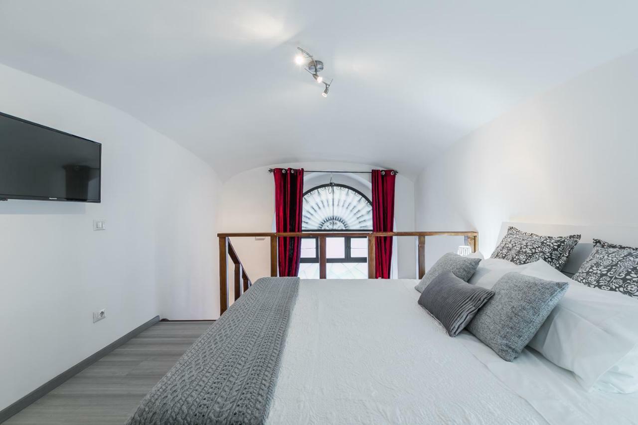 Diana Romantic Loft Exterior foto